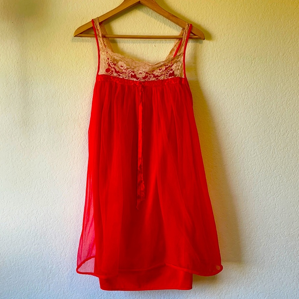 Vintage 60s ~ 70s Sheer Lace Chemise Slip